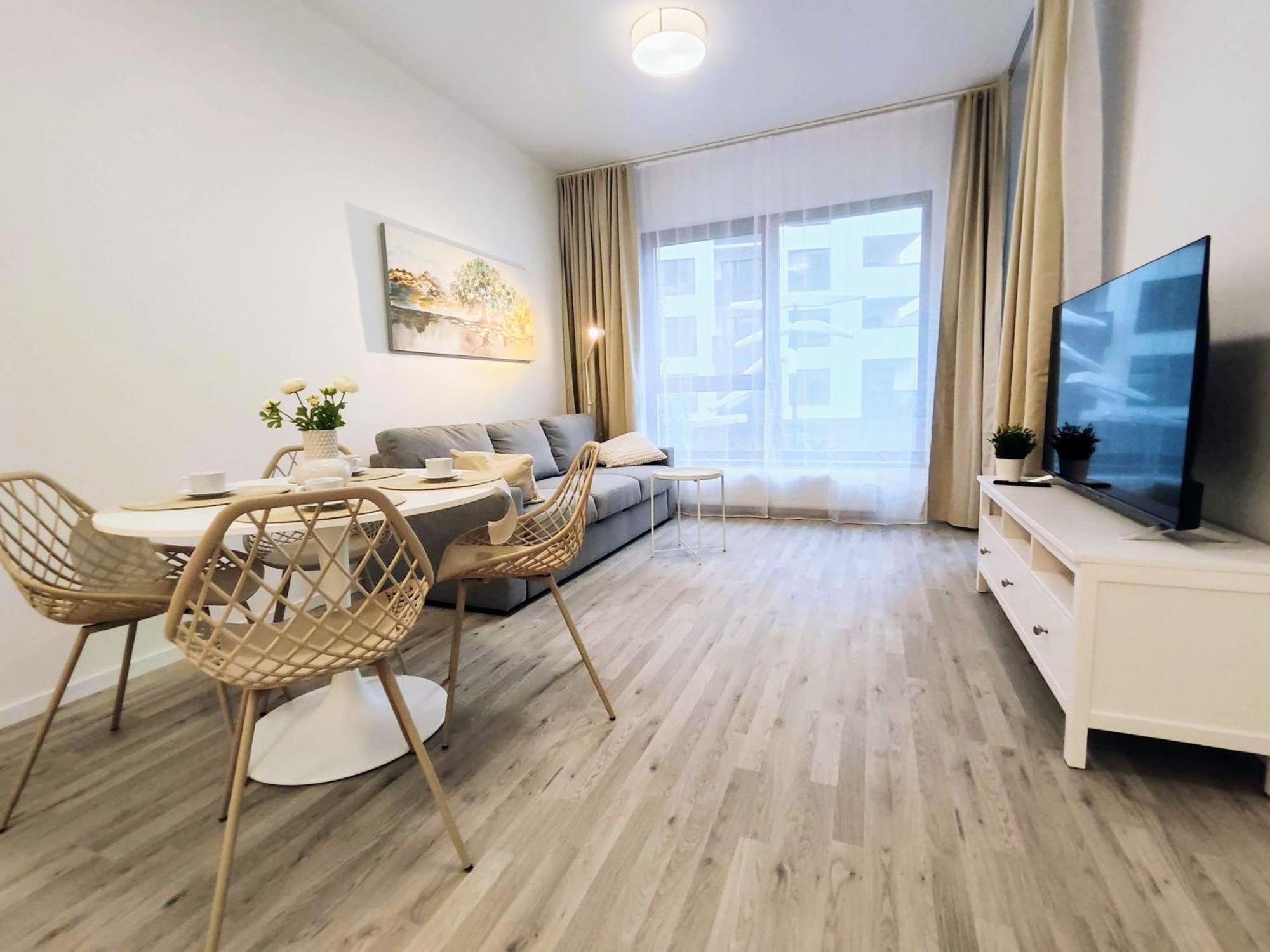 Apartamento Wings - Brand New - Presidential Garden - Free Parking Bratislava Exterior foto